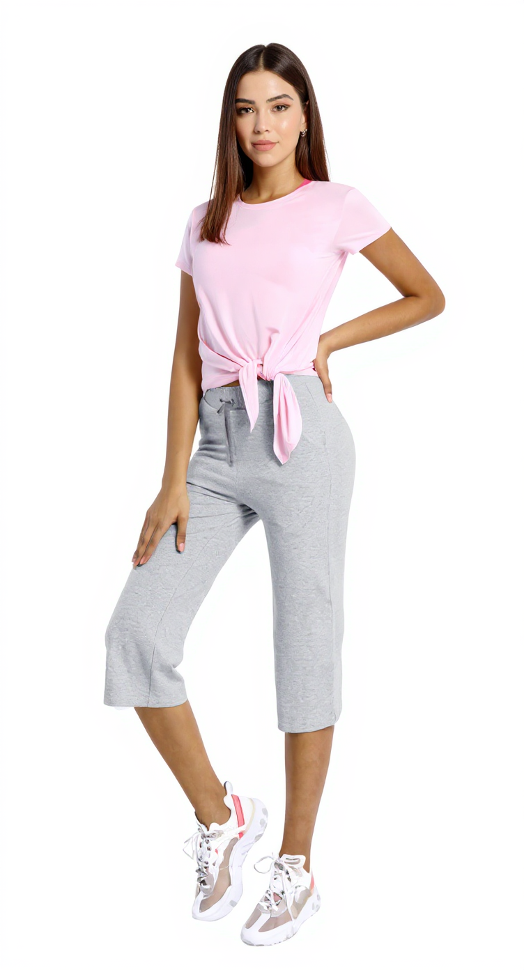 Capri Leggings in Heather Gray — The Curvy Fit Club style look